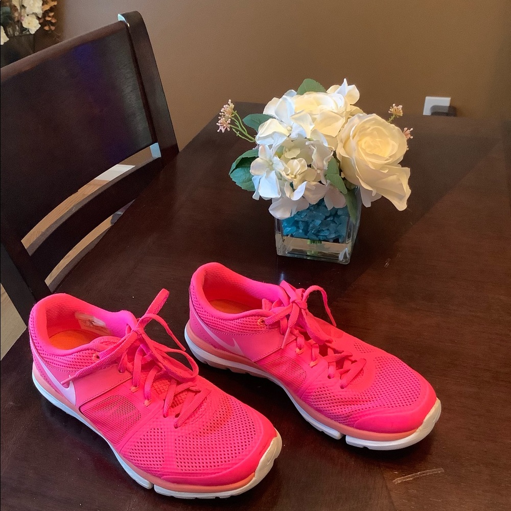 Nike Flex sneakers